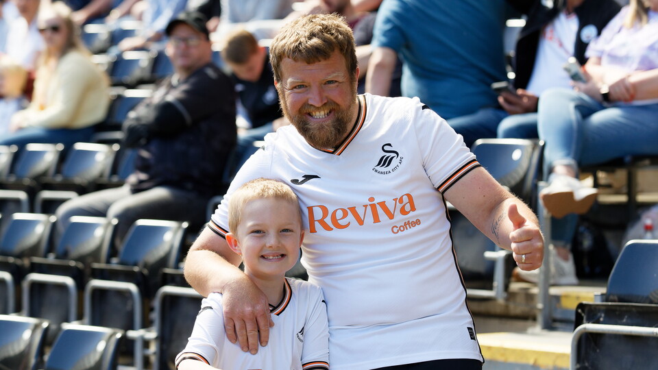 Fan Gallery | Swansea City v Oxford United