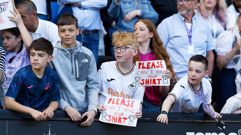 Fan Gallery | Swansea City v Oxford United