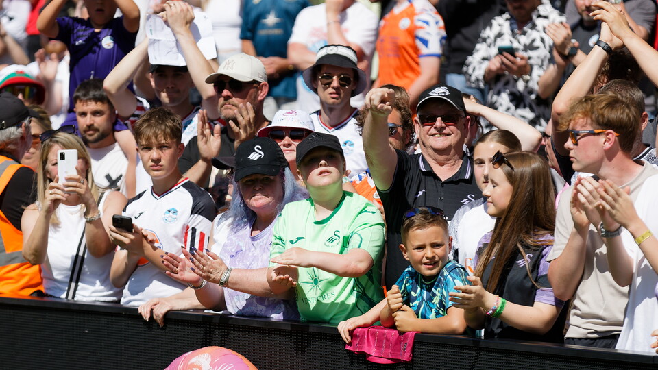 Fan Gallery | Swansea City v Oxford United