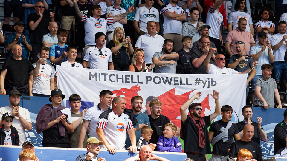 Fan Gallery | Swansea City v Oxford United