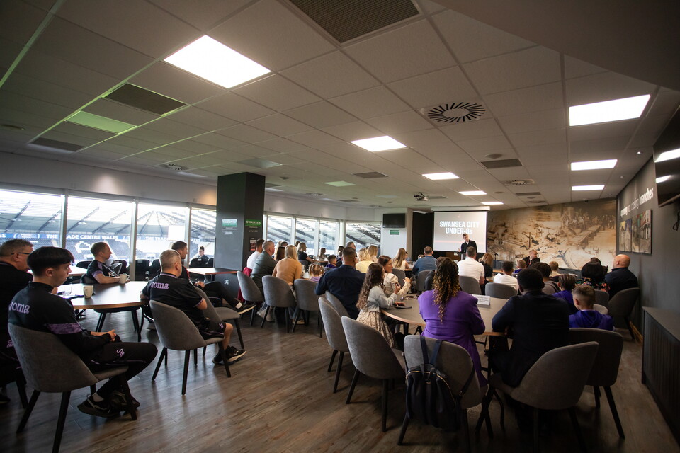 Gallery | Swans U9s signing day