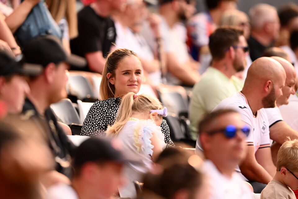 Fan Gallery | Swans v Sheffield United