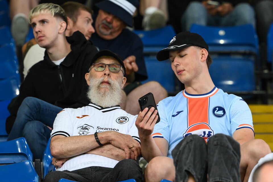 Fan Gallery | Sheffield Wednesday v Swansea City
