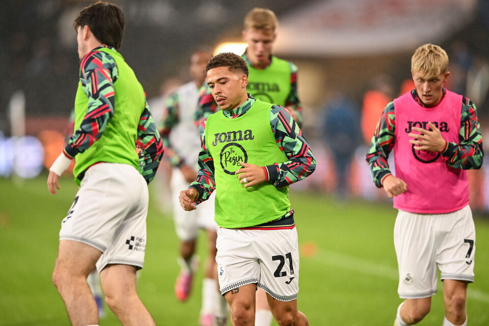 Gallery | Swansea City v Nottingham Forest