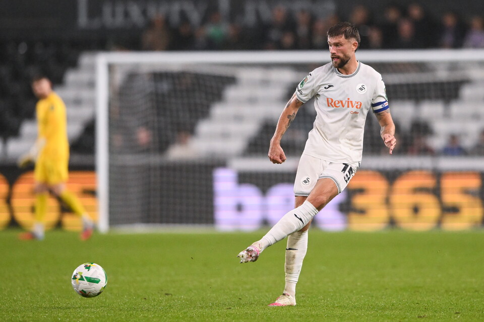 Gallery | Swansea City v Nottingham Forest