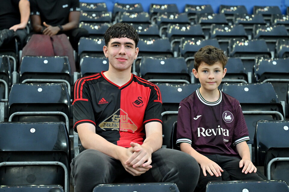 Fan Gallery | Swansea City v Nottingham Forest