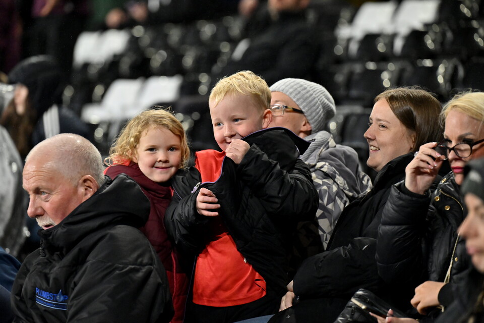 Fan Gallery | Swansea City v Nottingham Forest