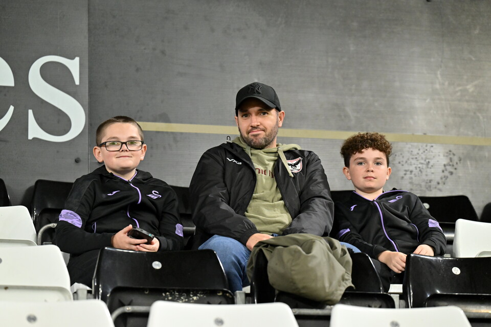 Fan Gallery | Swansea City v Nottingham Forest