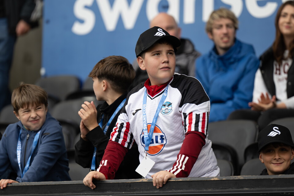 Fan Gallery | Swansea City v Leicester City