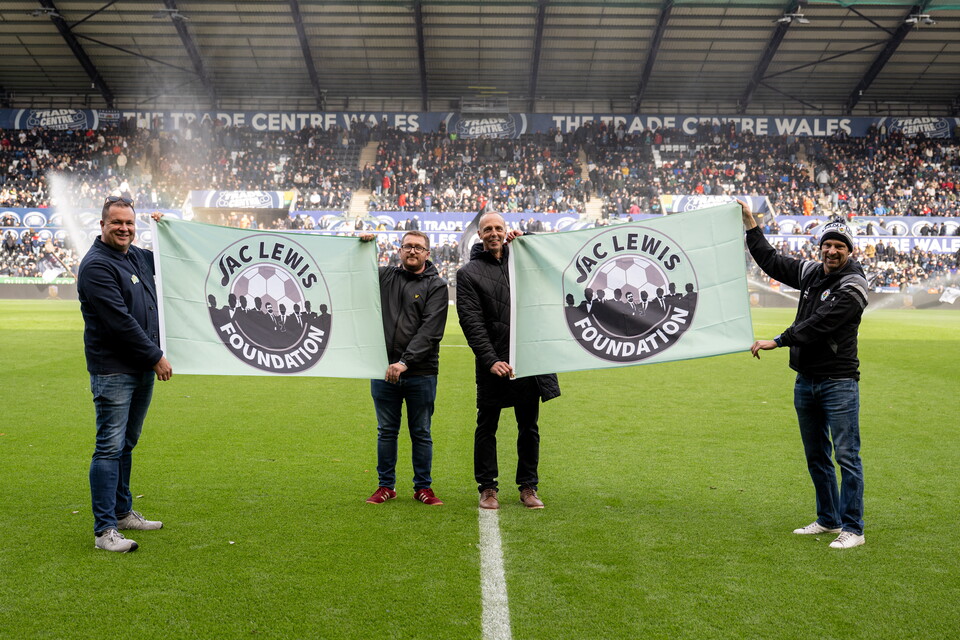 Gallery | Jac Lewis Foundation Matchday