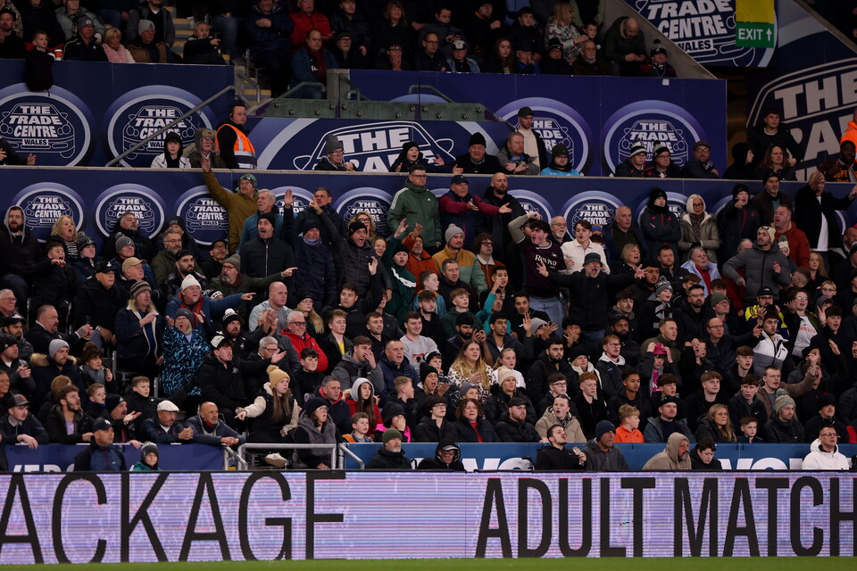 Fan Gallery | Swansea City v Manchester City