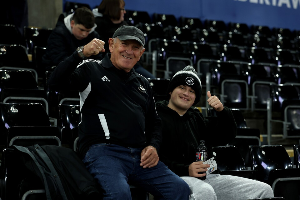 Fan Gallery | Swansea City v Manchester City