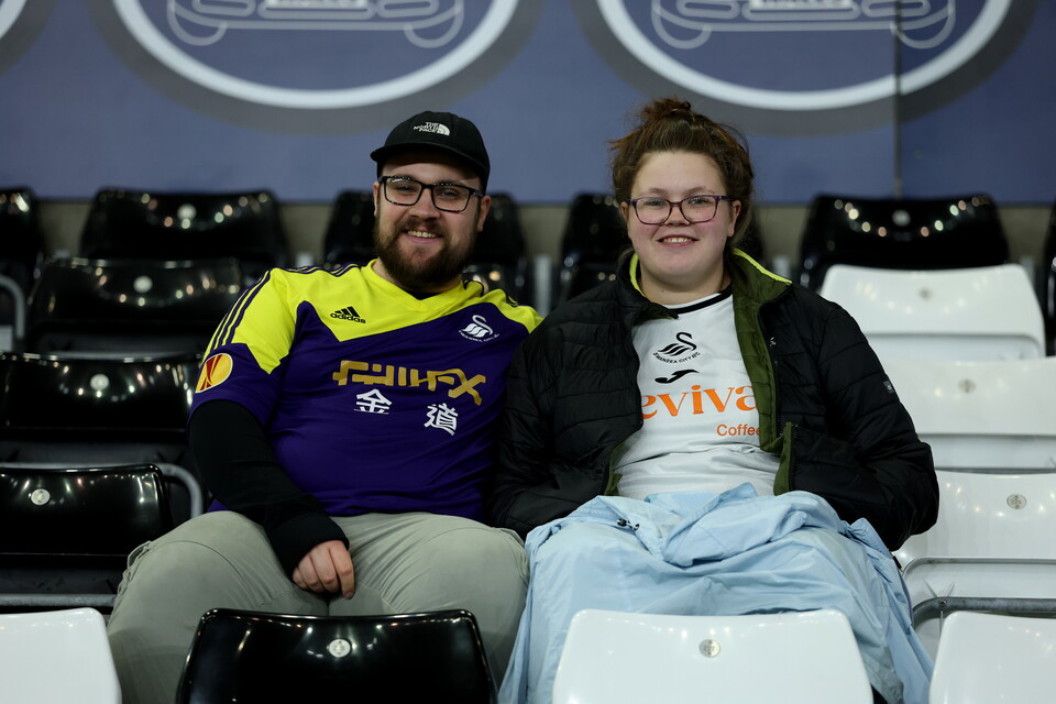 Fan Gallery | Swansea City v Manchester City
