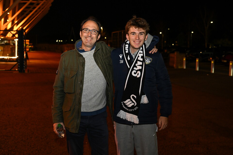 Fan Gallery | Swansea City v Manchester City