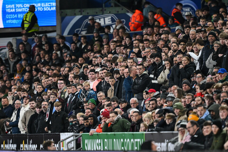 Fan Gallery | Swansea City v Manchester City