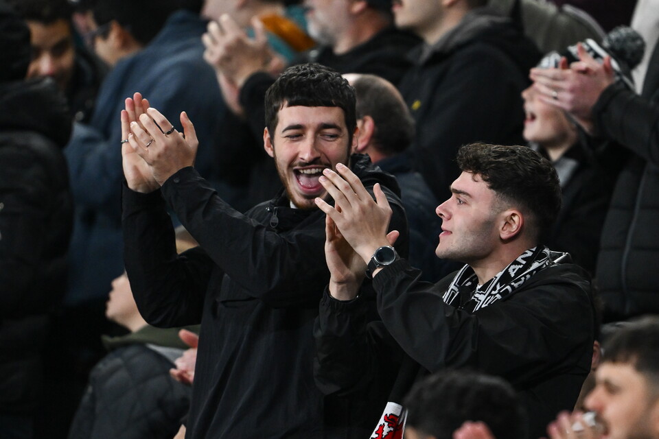Fan Gallery | Swansea City v Manchester City