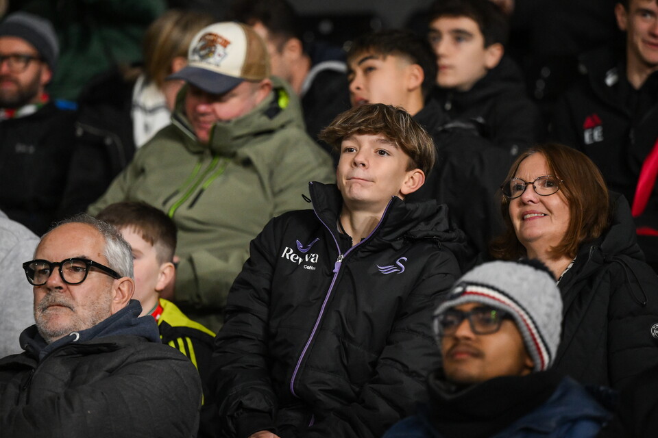 Fan Gallery | Swansea City v Manchester City