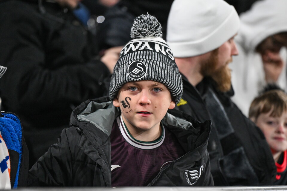 Fan Gallery | Swansea City v Manchester City