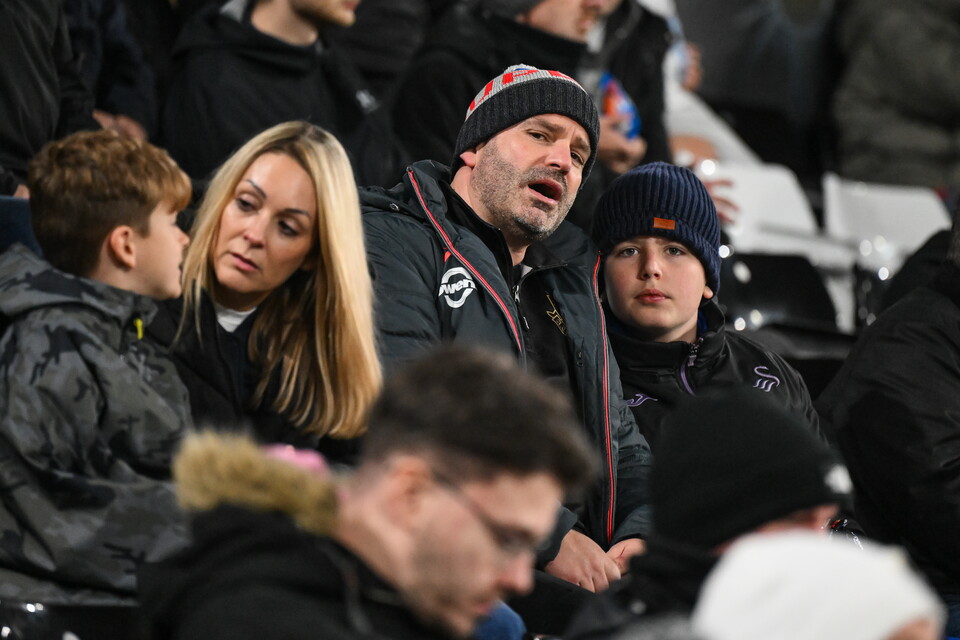 Fan Gallery | Swansea City v Manchester City