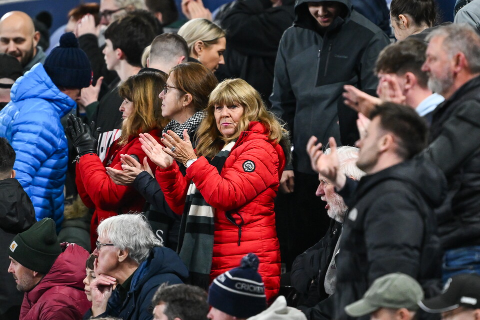 Fan Gallery | Swansea City v Manchester City