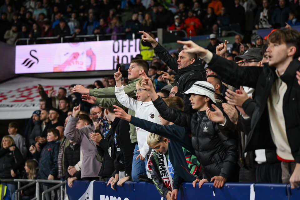 Fan Gallery | Swansea City v Manchester City