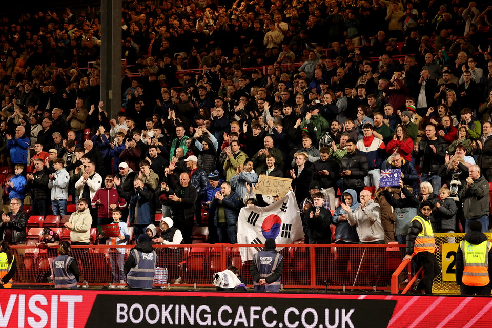 Fan Gallery | Charlton Athletic v Swansea City