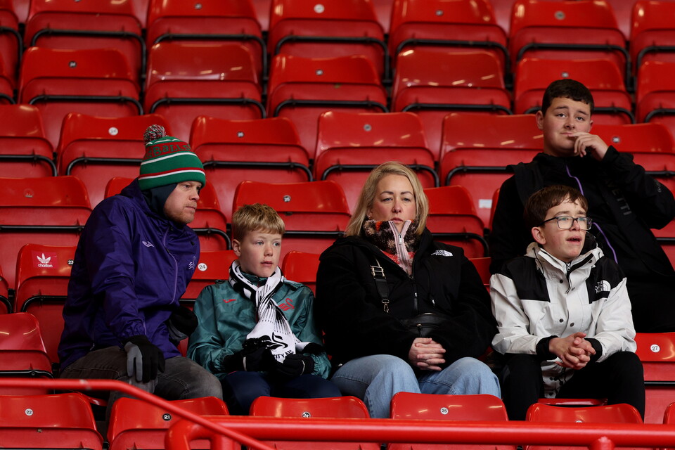 Fan Gallery | Bristol City v Swansea City