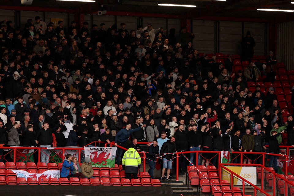 Fan Gallery | Bristol City v Swansea City