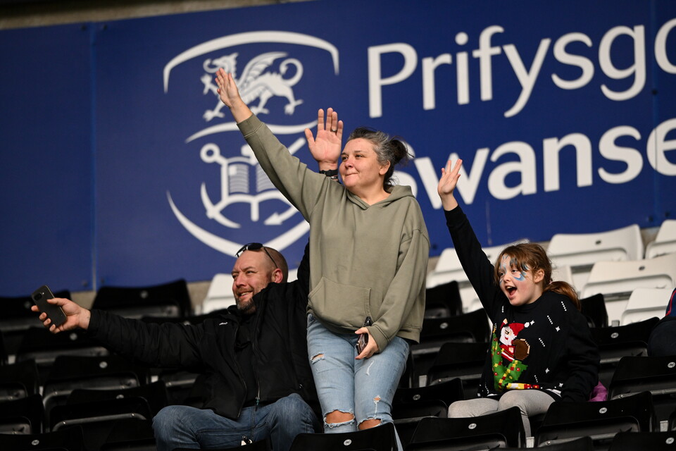 Fan Gallery | Swansea City v Oxford United