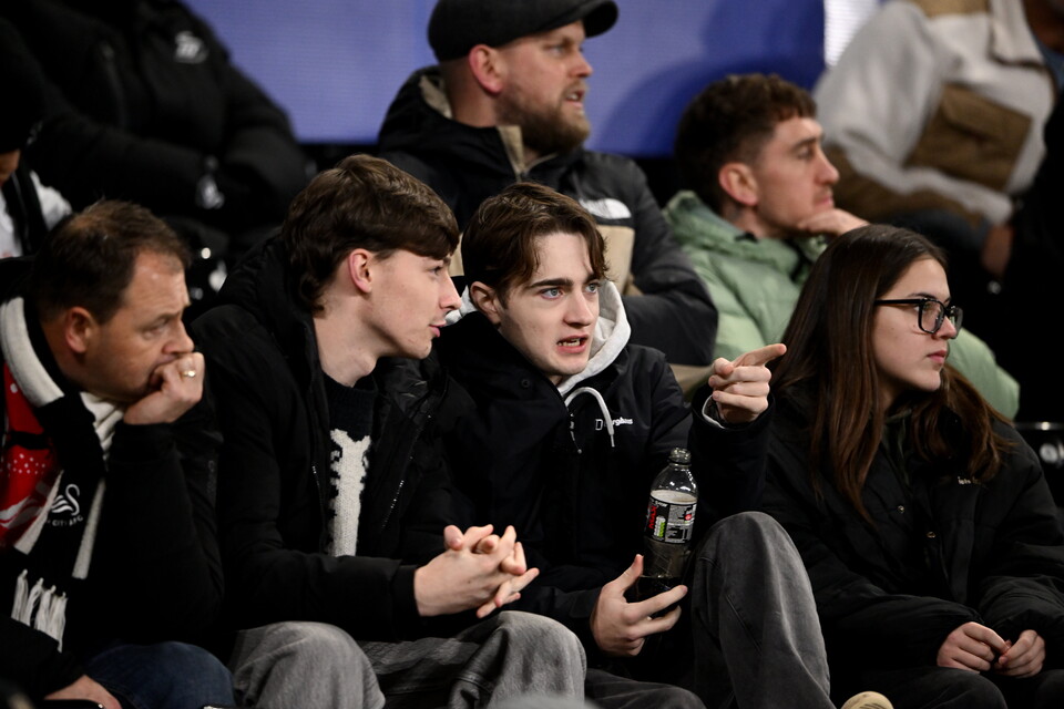 Fan gallery | Swansea City v Portsmouth