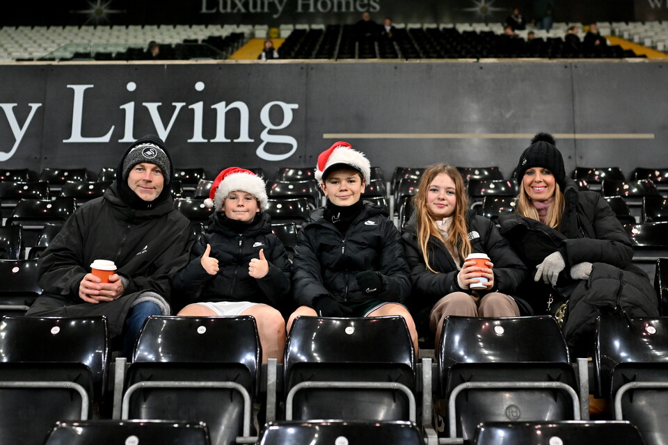 Fan Gallery | Swansea City v Wrexham
