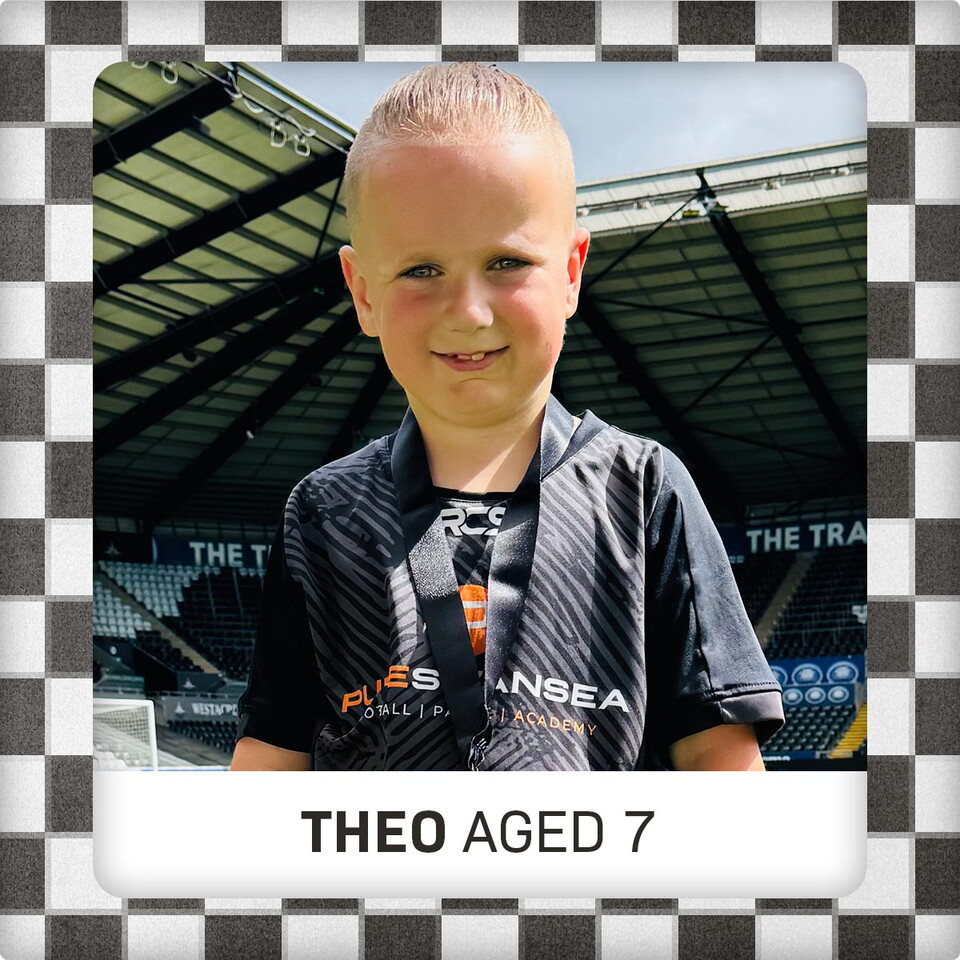 Theo, 7