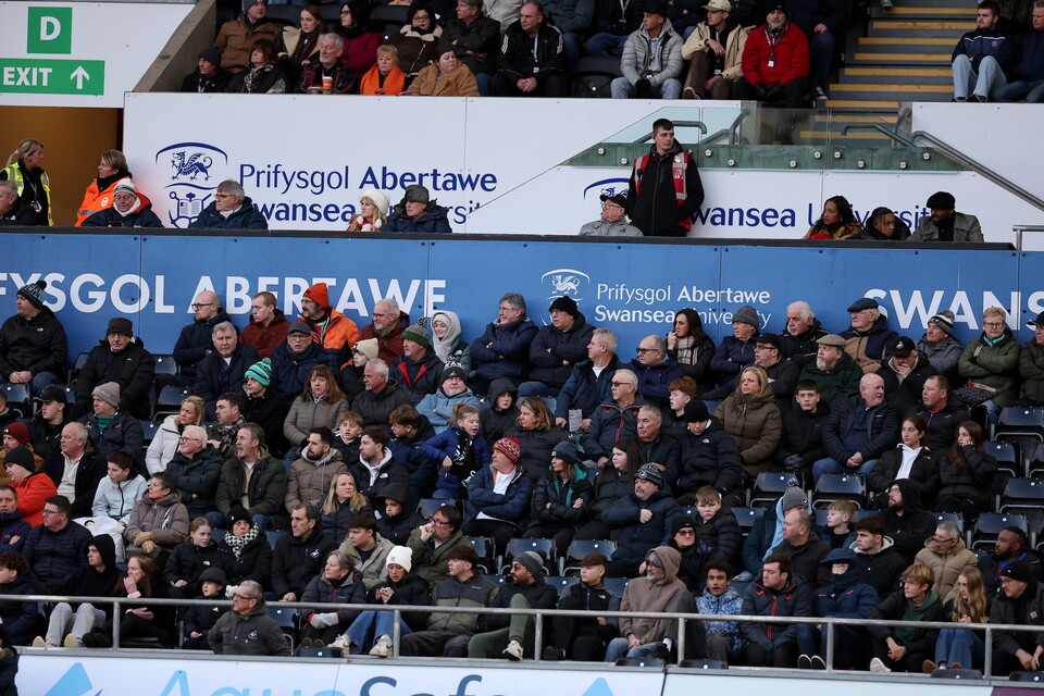 Fan gallery | Swansea City v West Bromwich Albion