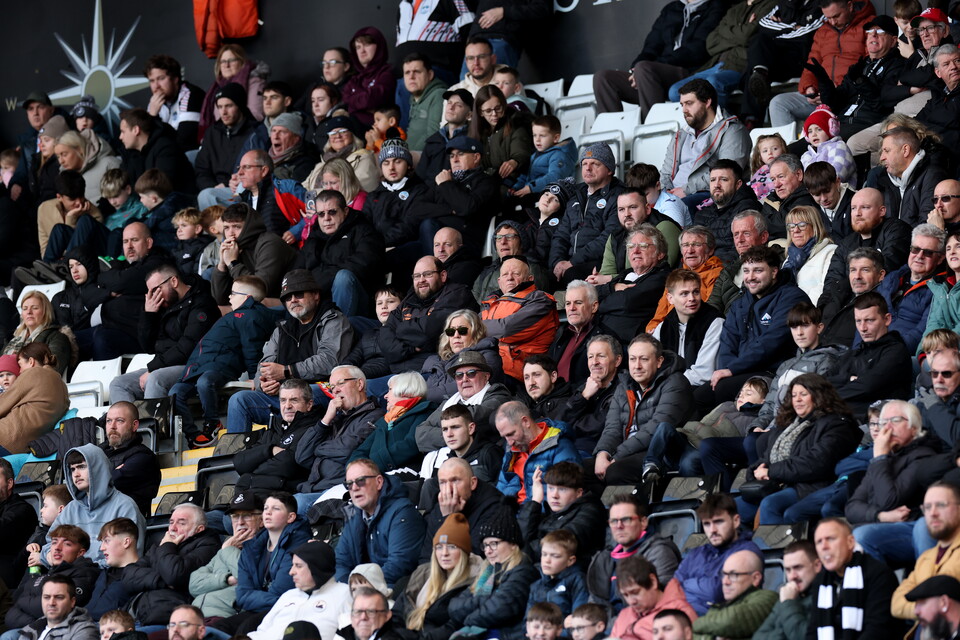 Fan gallery | Swansea City v Sheffield Wed