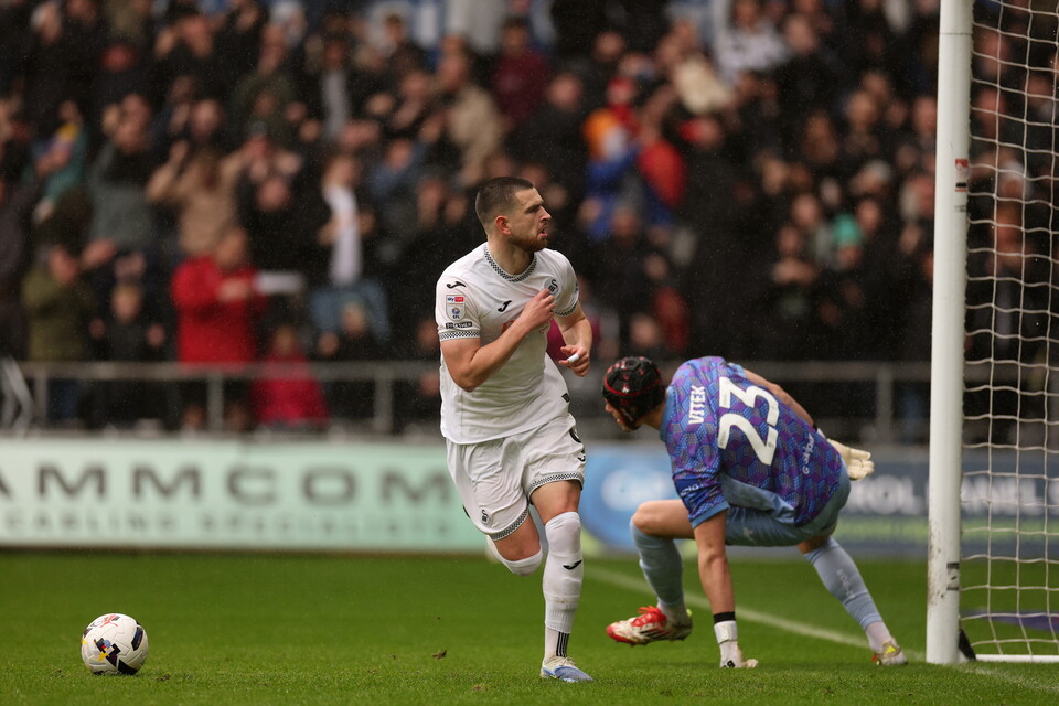 Gallery | Swans v Bristol