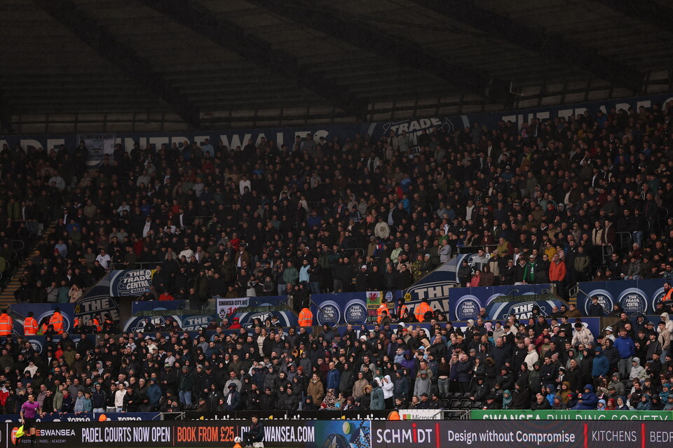 Fan Gallery | Swans v bRISTOL