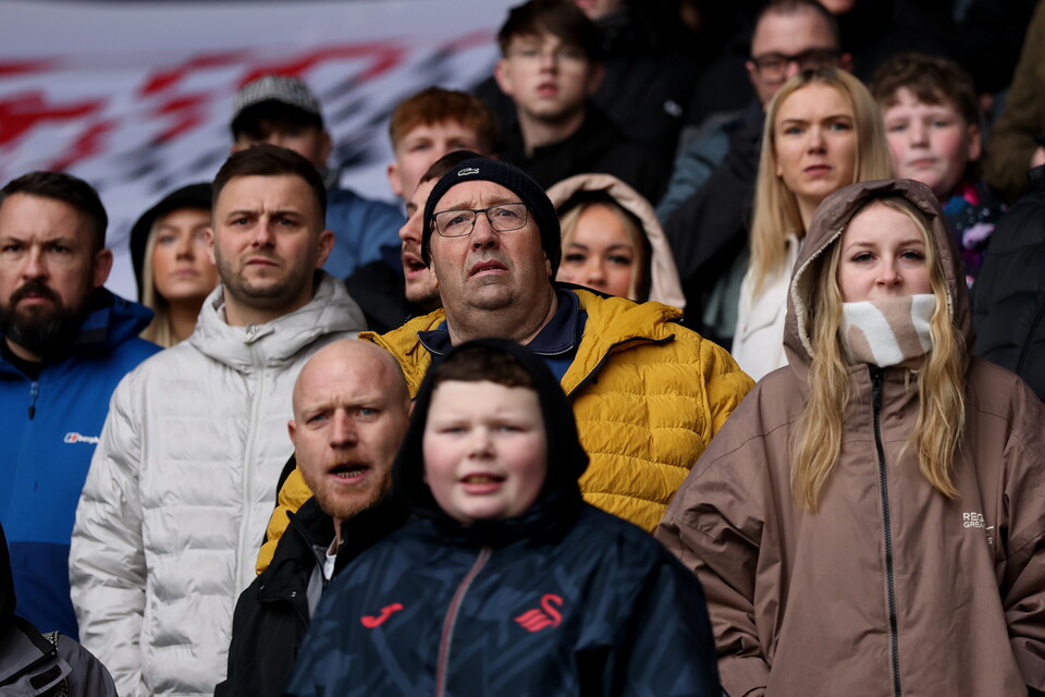 Fan Gallery | Swans v bRISTOL