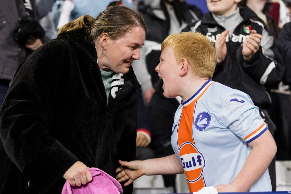 Fan Gallery | Swans v Preston