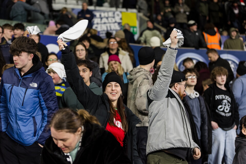 Fan Gallery | Swans v Preston