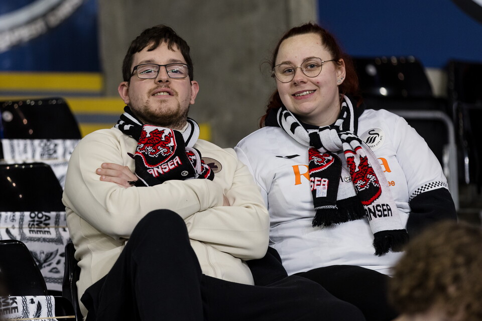 Fan Gallery | Swans v Preston