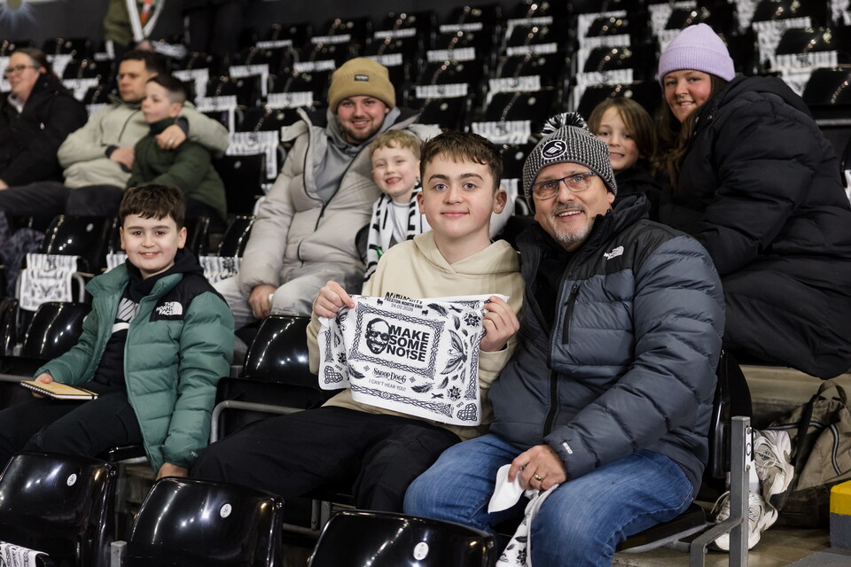Fan Gallery | Swans v Preston