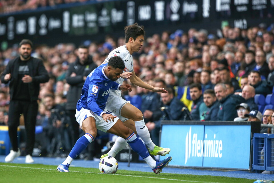 Gallery | Ipswich v Swans