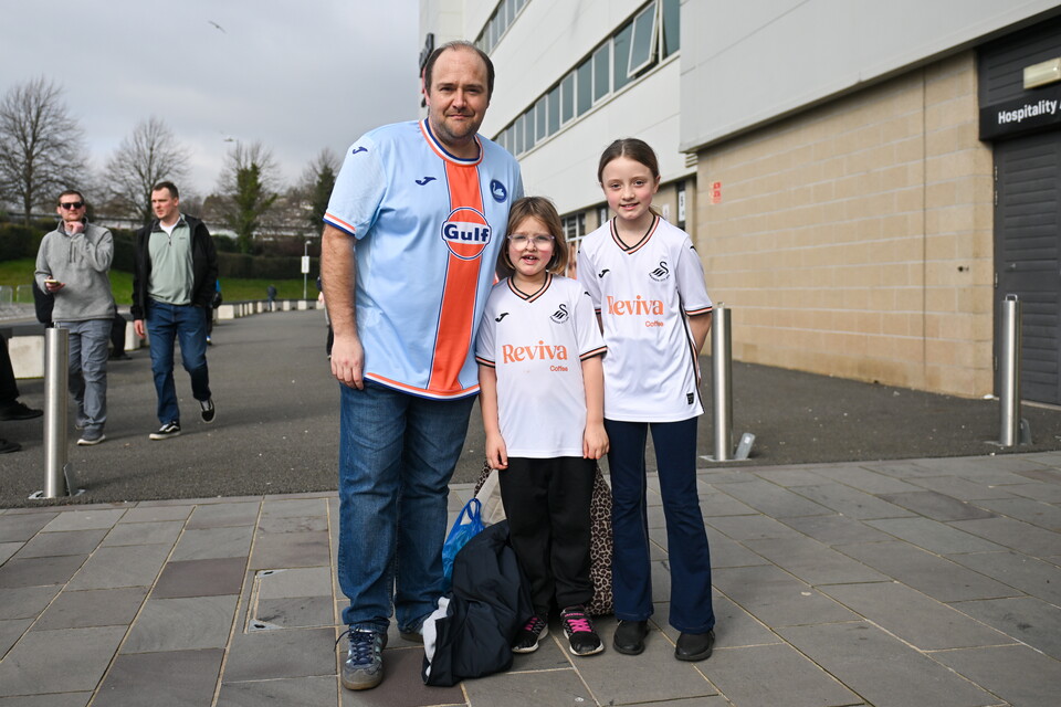 Fan gallery | Swansea v Stoke