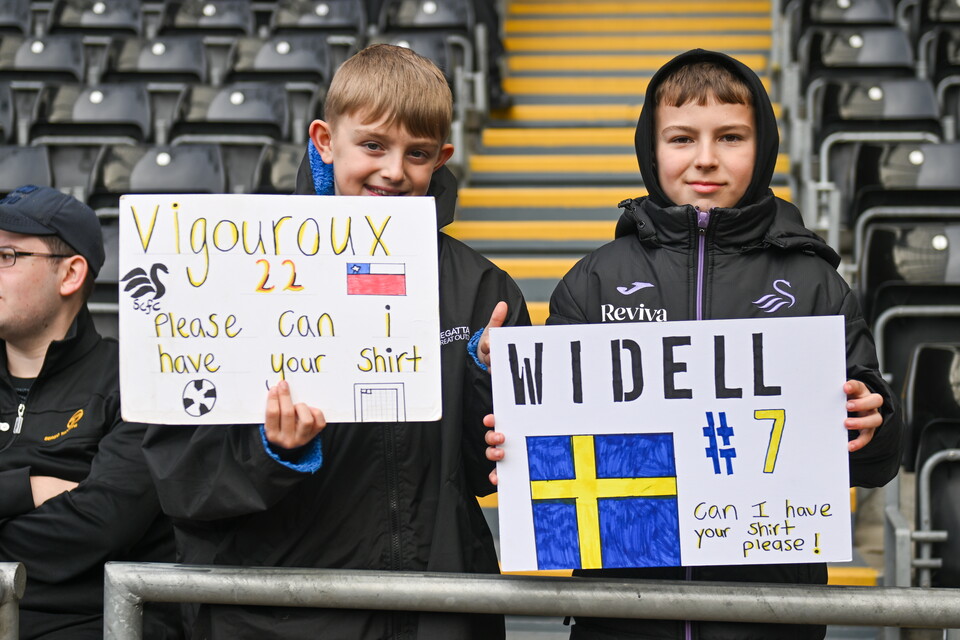 Fan gallery | Swansea v Stoke