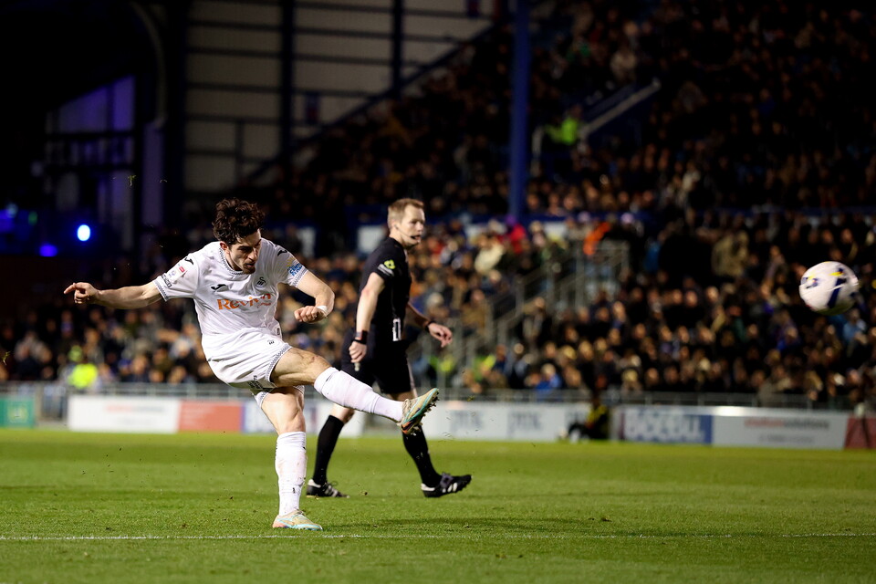Gallery | Portsmouth v Swansea