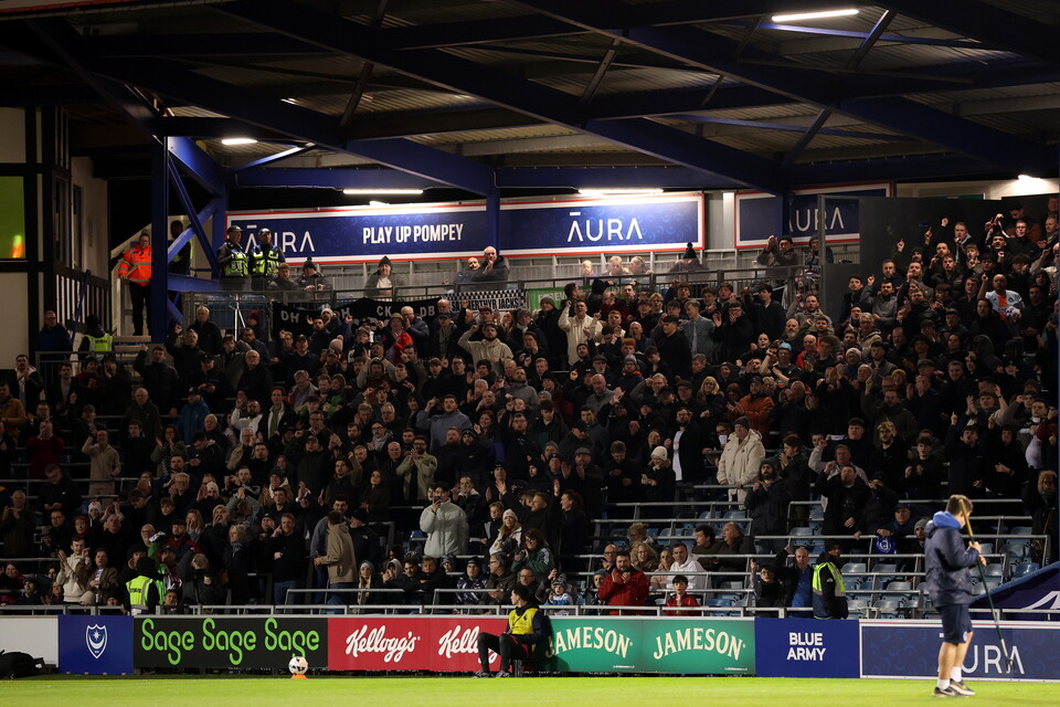Fan Gallery | Portsmouth v Swans