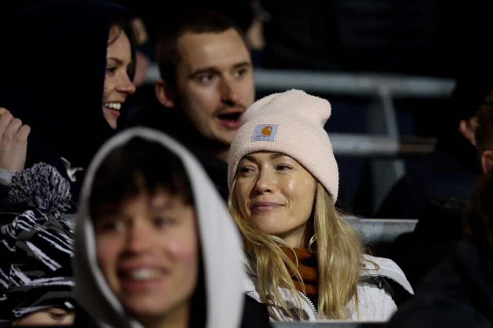 Fan Gallery | Portsmouth v Swans