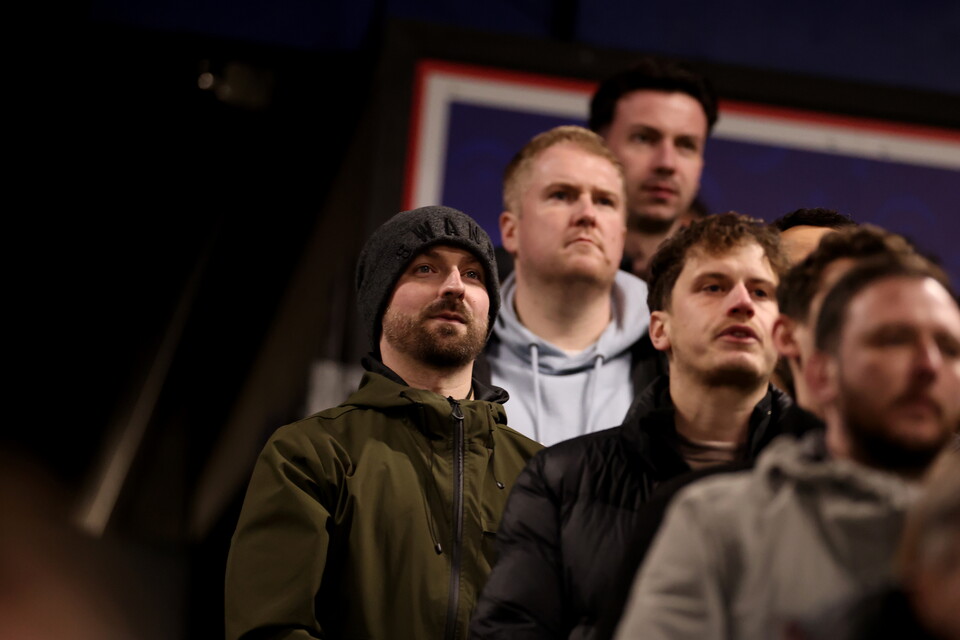 Fan Gallery | Portsmouth v Swans