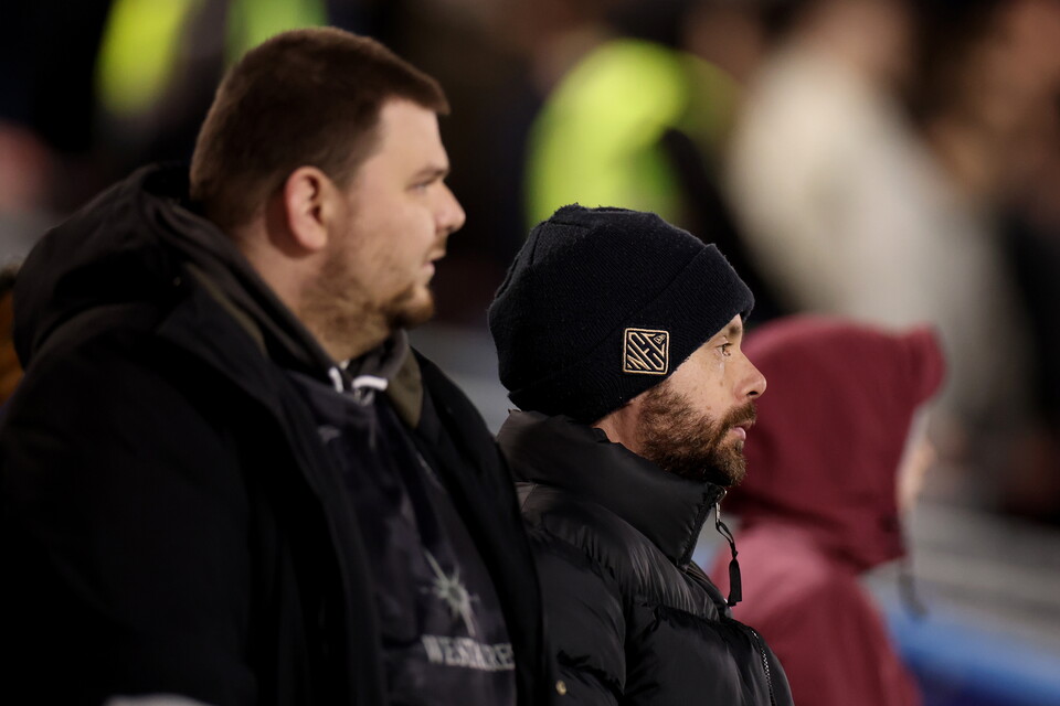 Fan Gallery | Portsmouth v Swans