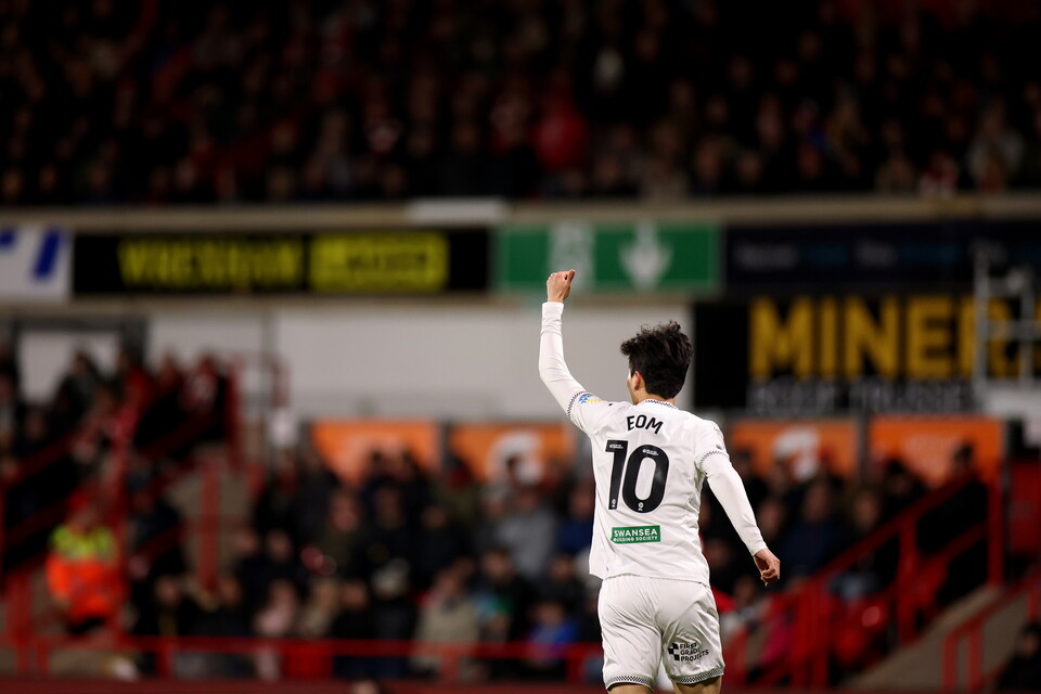 Gallery | Wrexham v Swansea City